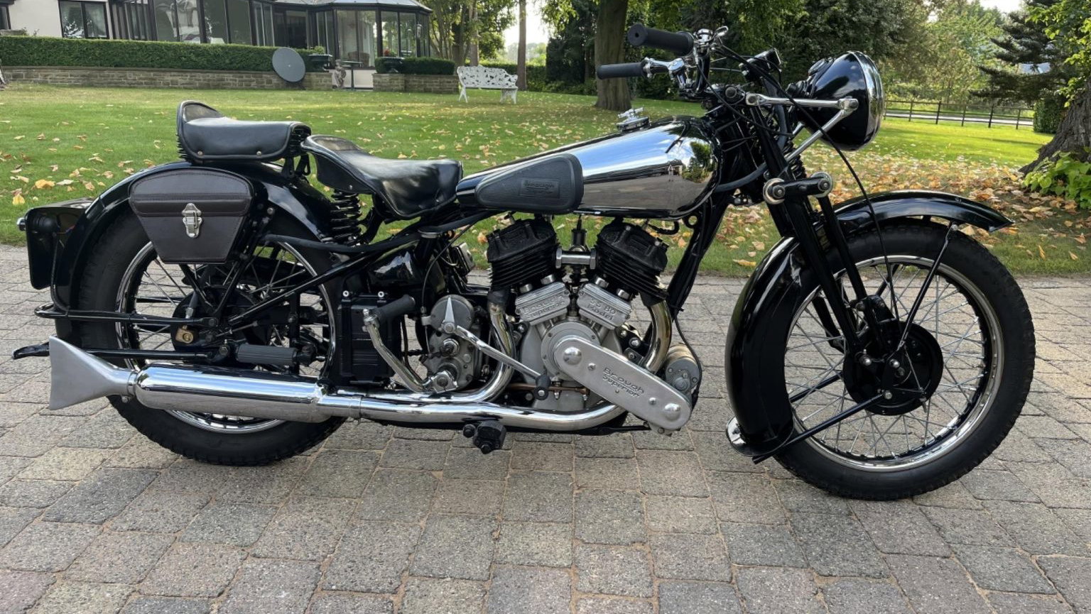 Brough-superior-ss80