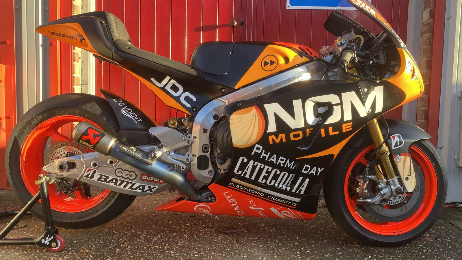 Colin-Edwards-CRT-MotoGP-for-sale