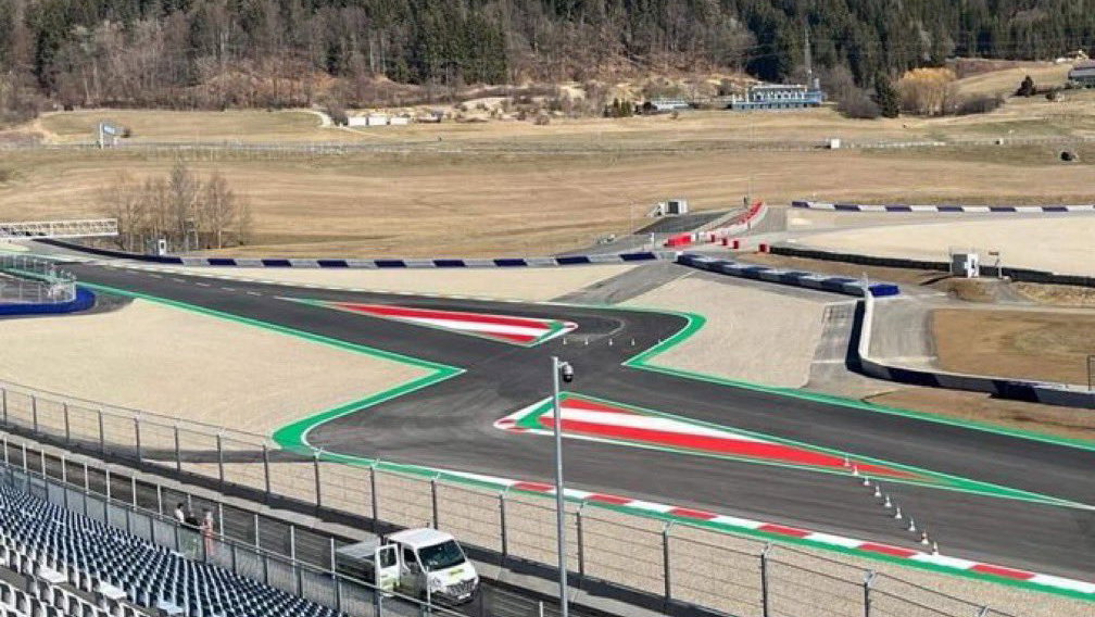 Red Bull Ring chicane. - @_lpu88_ (Twitter)