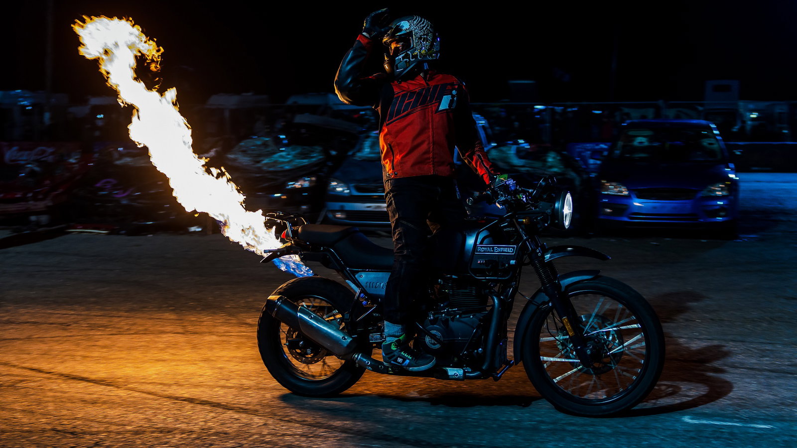 Lee-Bowers-stunt-show-01