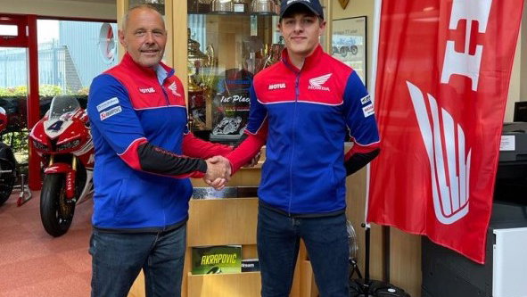Franco Bourne and Havier Beltram from Honda Racing UK
