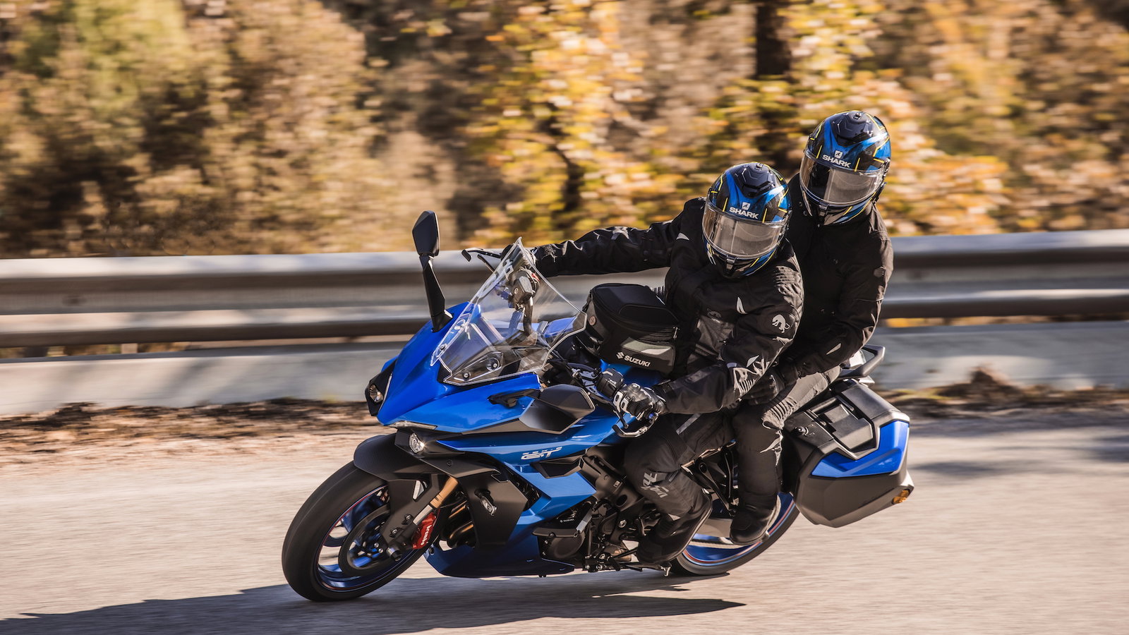 Suzuki GSX-S1000 GT - Pillion