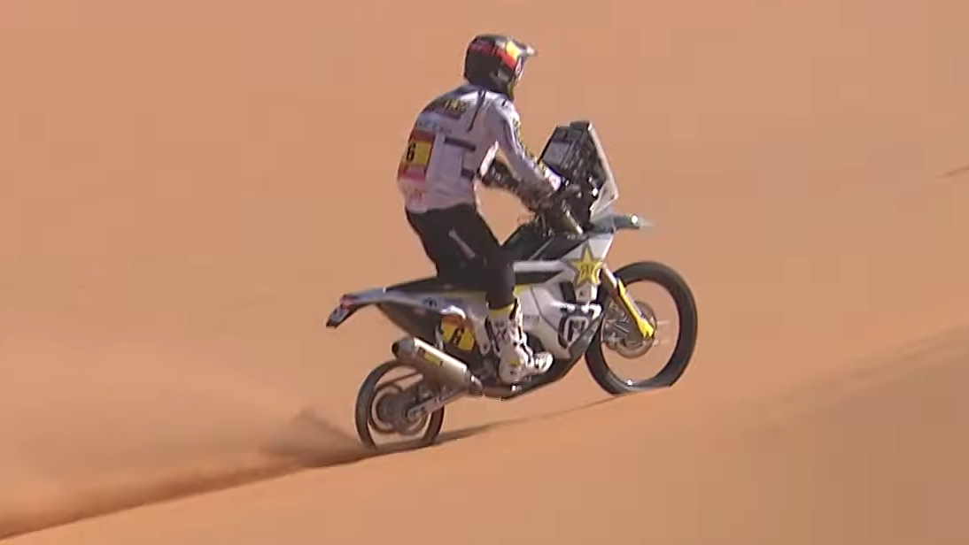 WATCH: Andrew Short tackle Dakar Rally... without his rear tyre ...