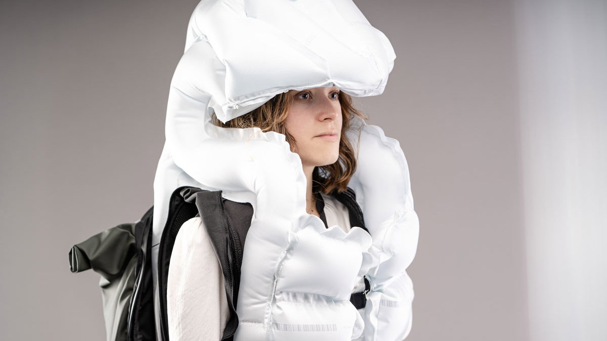 In-and-Motion-airbag-backpack