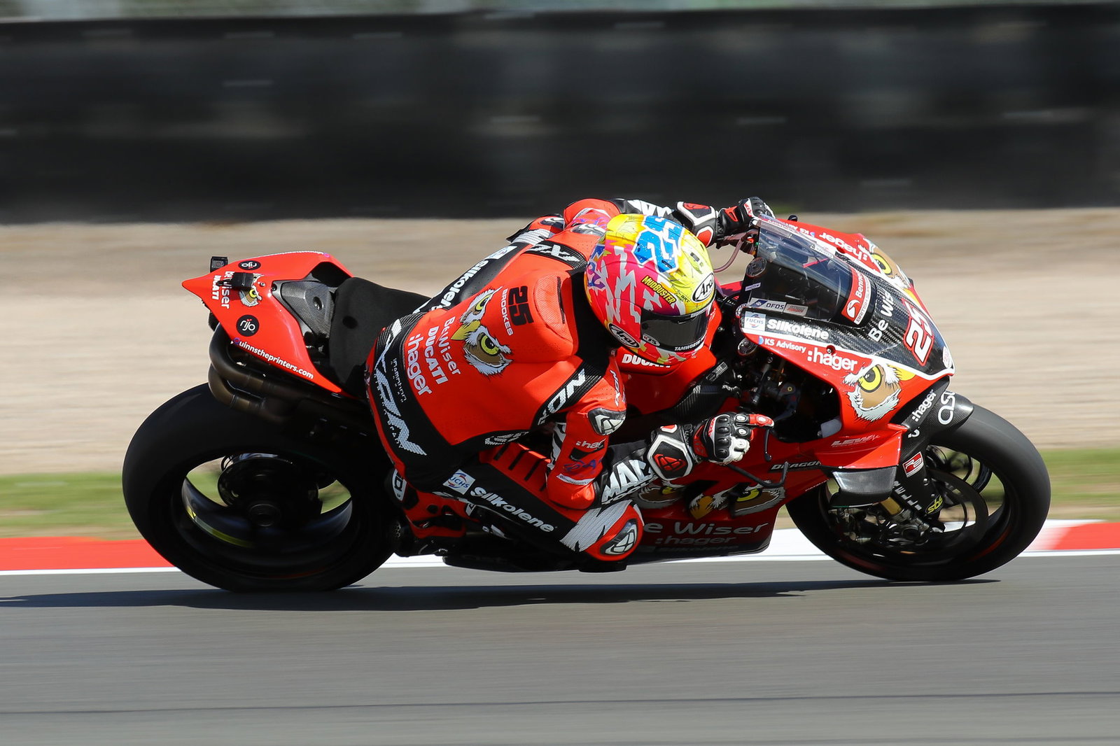 Brookes beats Suzuki’s Ray to Cadwell Park pole