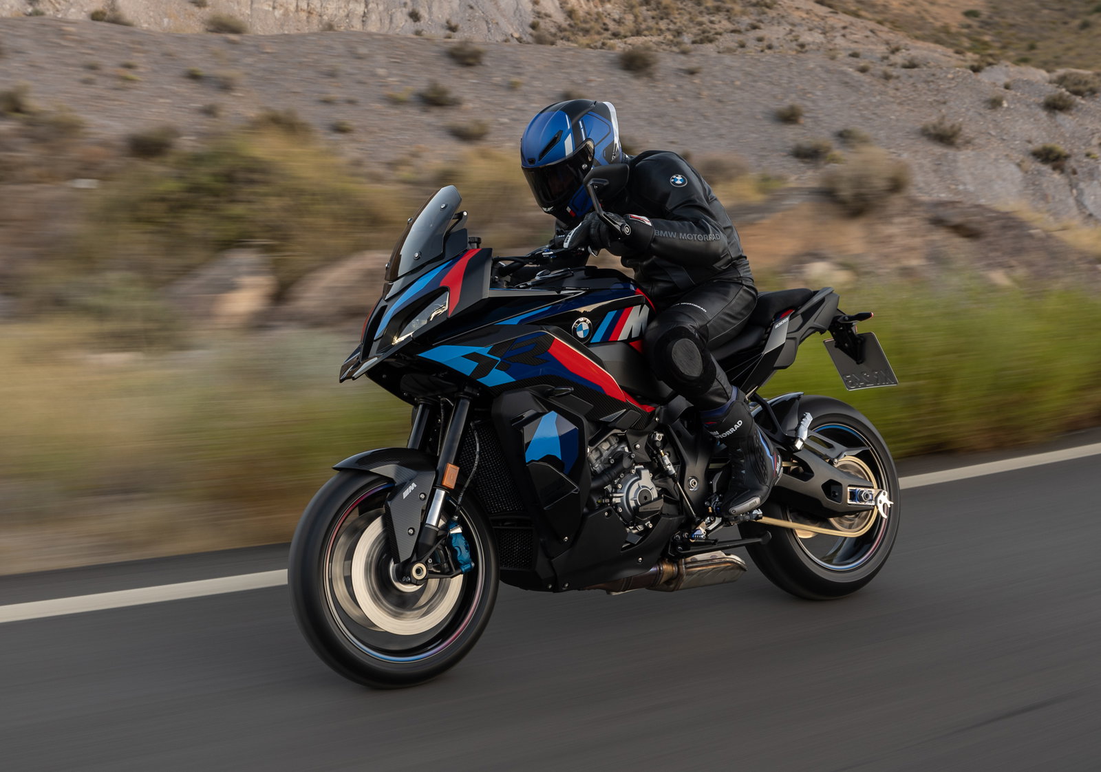 The BMW M1000 XR is a bonkers 200bhp hyper adventure bike | Visordown