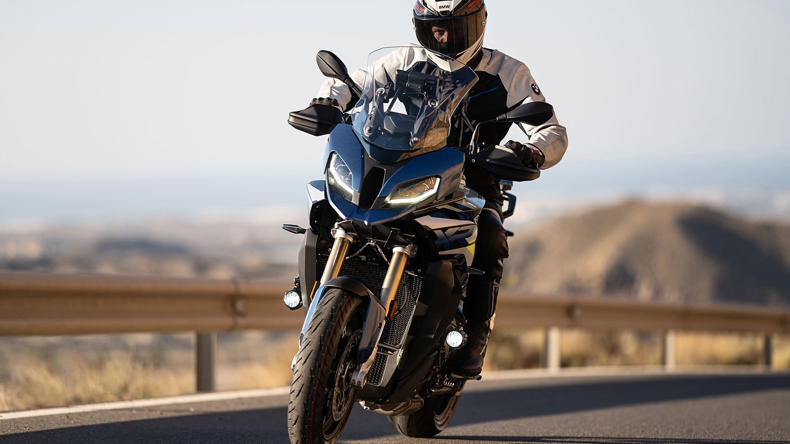 2024 BMW S 1000 XR