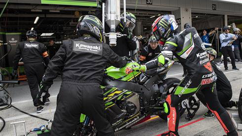 Factory Kawasaki pit stop, 2019 Suzuka 8 Hour. - Kawasaki Press