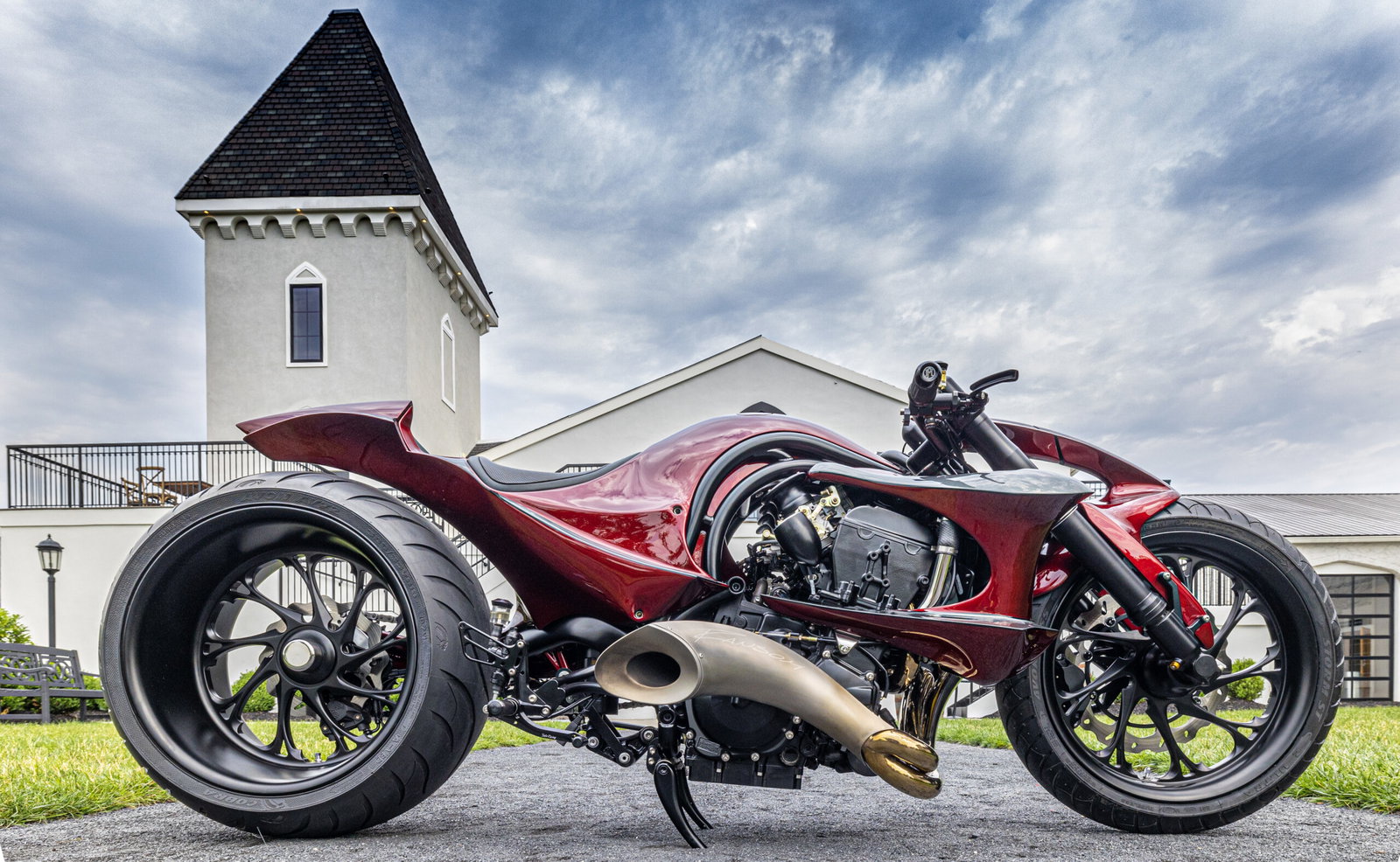 This Wooden Suzuki Hayabusa Kit Looks Fiddly but Fun