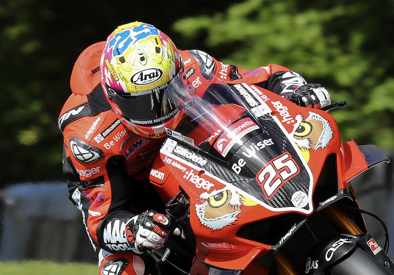 Brookes quickest in damp Oulton warm-up