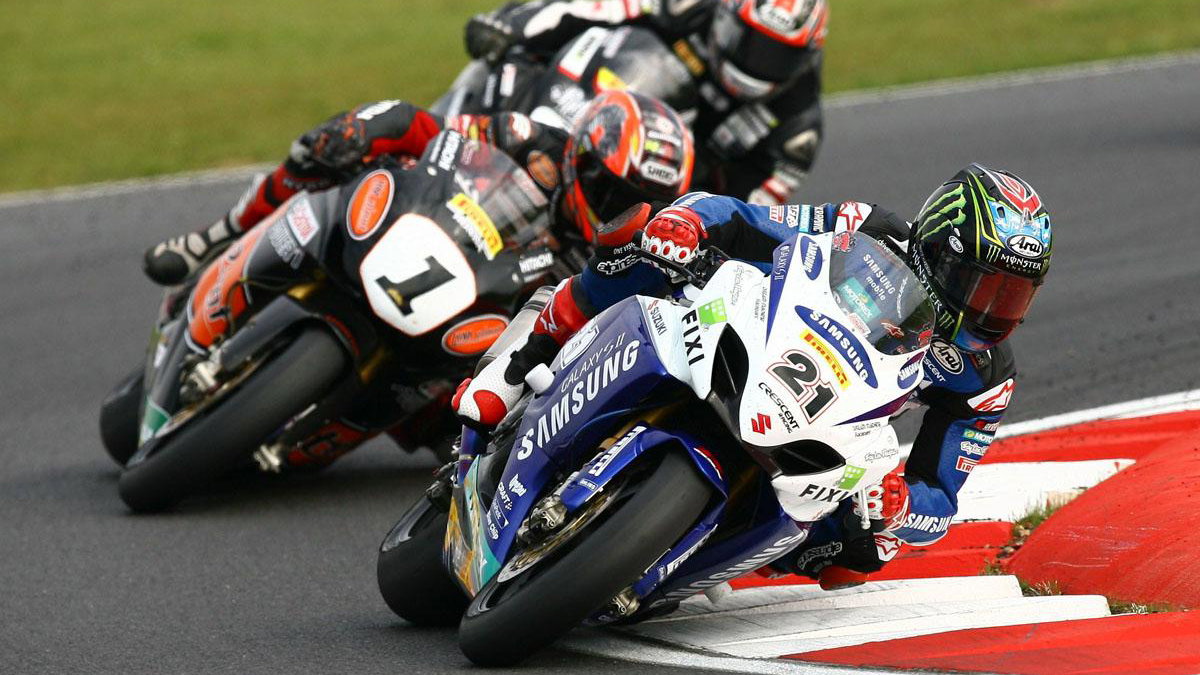 Snetterton-300-motorcycle-trackday-guide-thumb