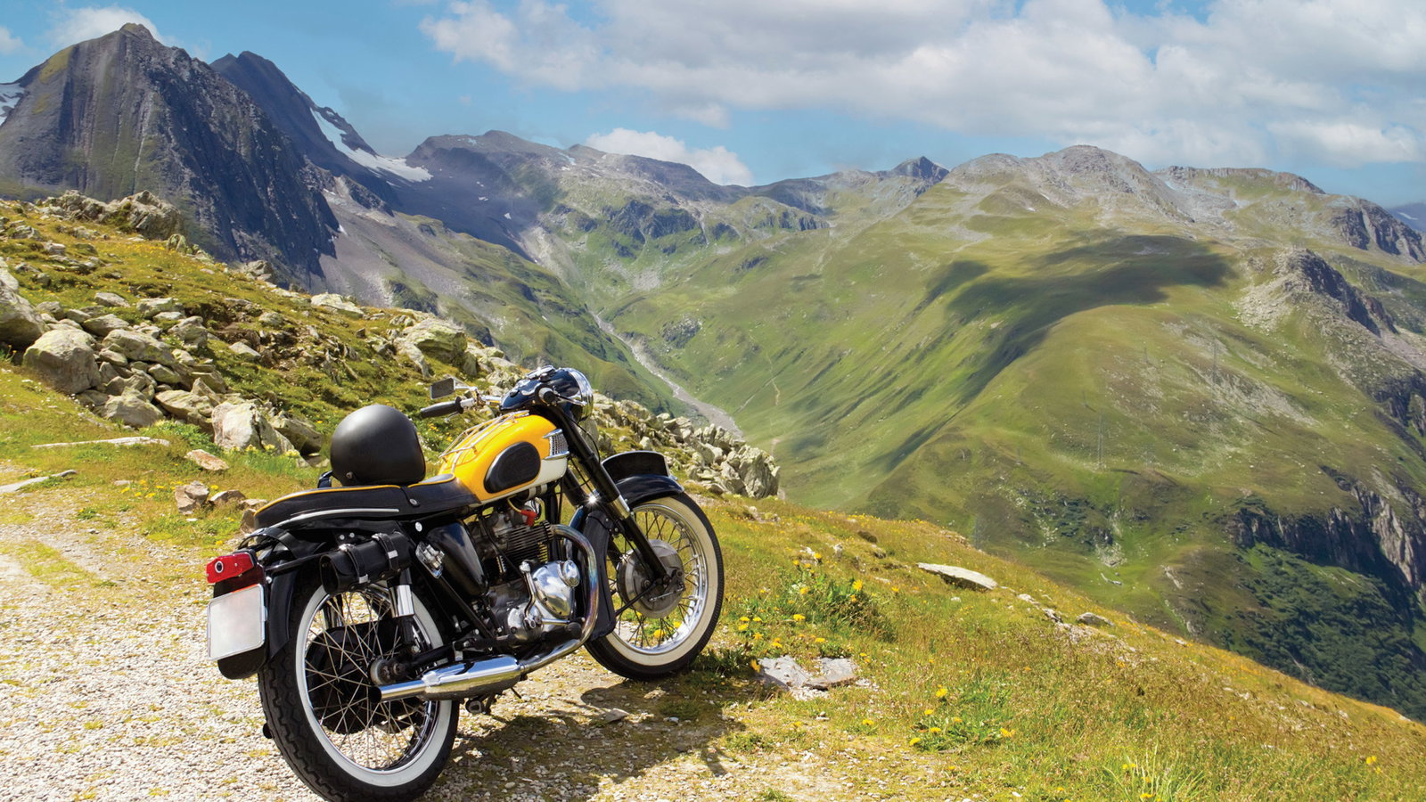 Touring-Brittany-by-motorcycles