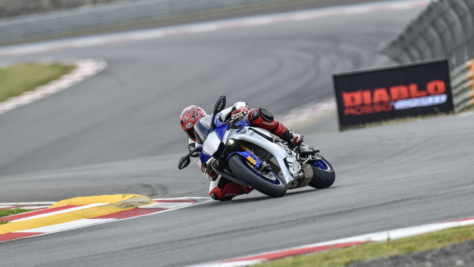 Launch test: Pirelli Diablo Rosso Corsa II