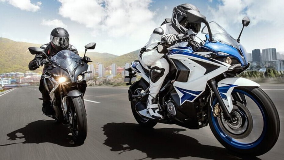 Bajaj Pulsar RS250