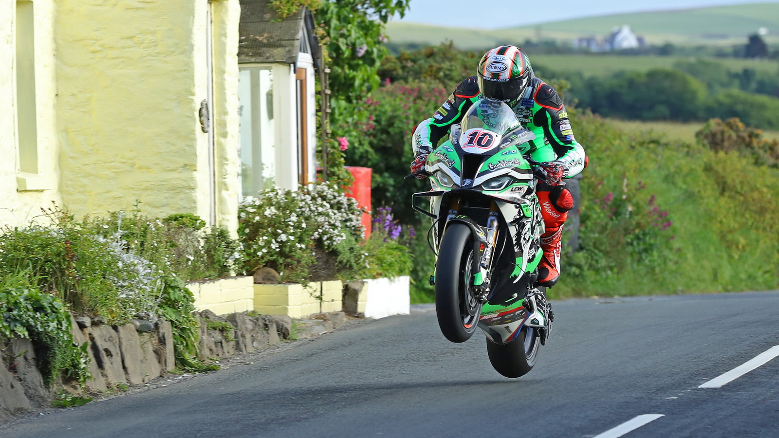 Peter Hickman - Gas Monkey FHO BMW