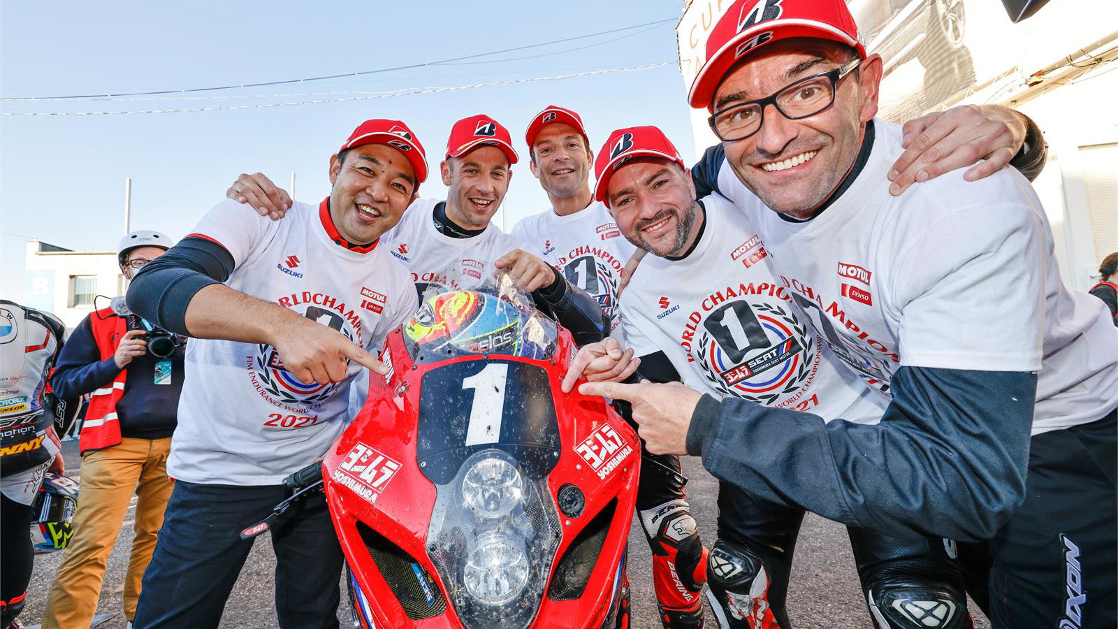 ewc4world-champions4.jpg