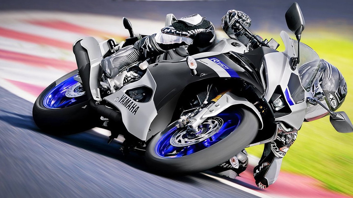 Yamaha R15M