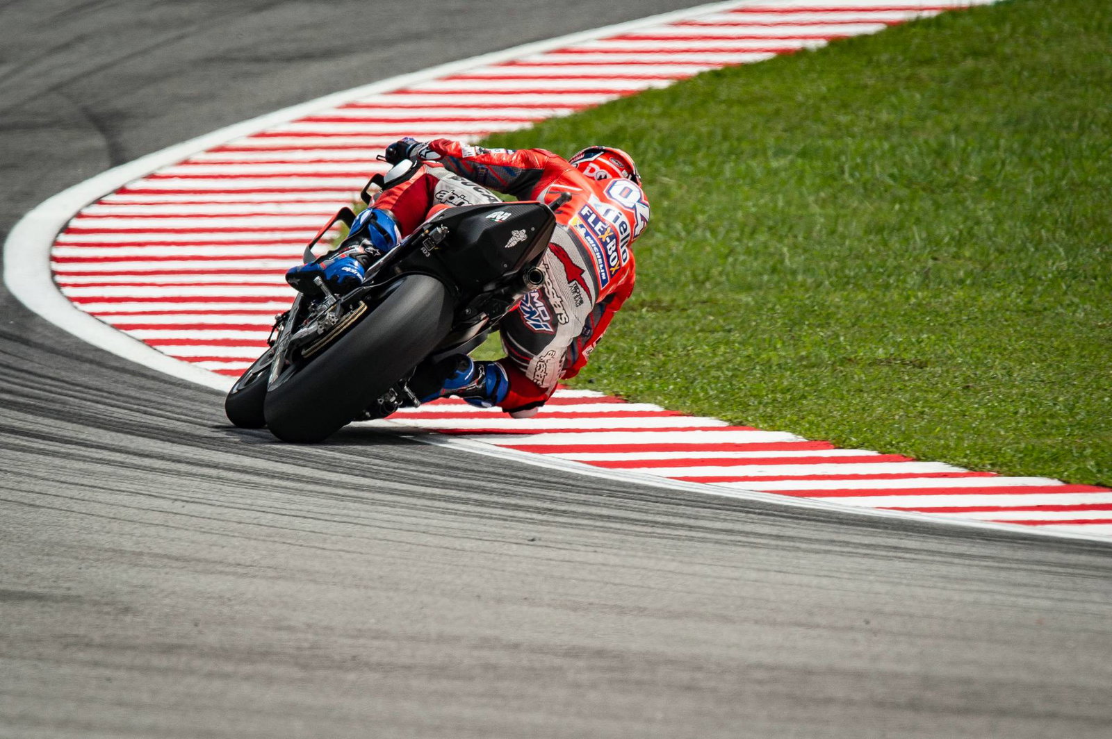 Rins fastest from Marquez as Lorenzo struggles at Sepang