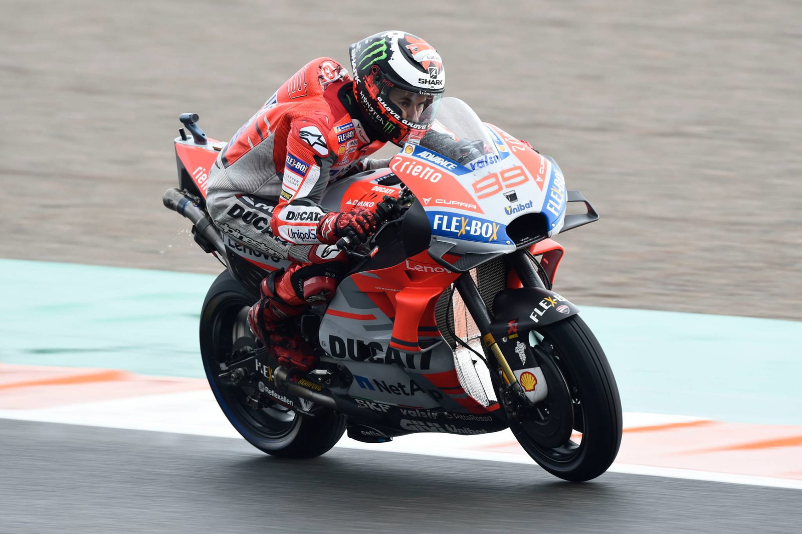 Dovizioso: Marquez has something more, depends on conditions
