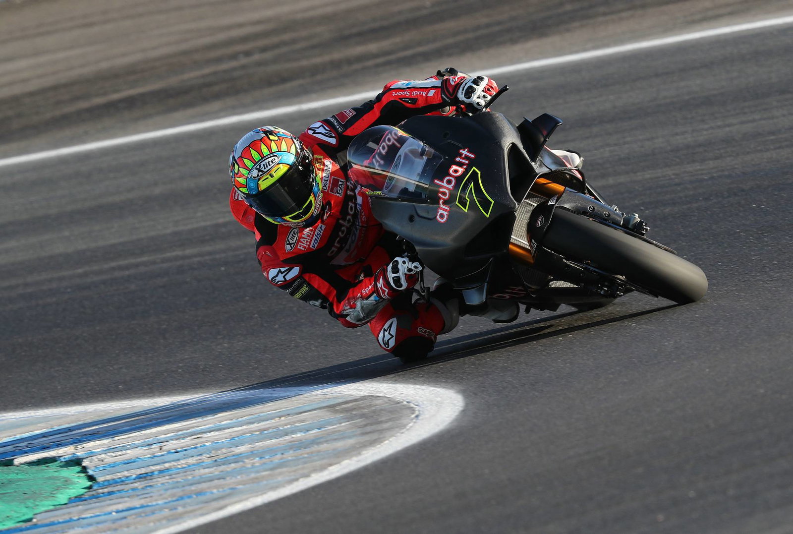 Davies, Bautista reveal Aruba.it Racing Ducati V4 R colours
