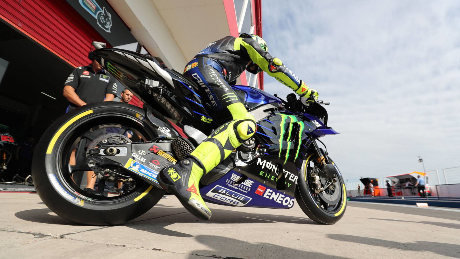 Vinales, Rossi make progress after slow start