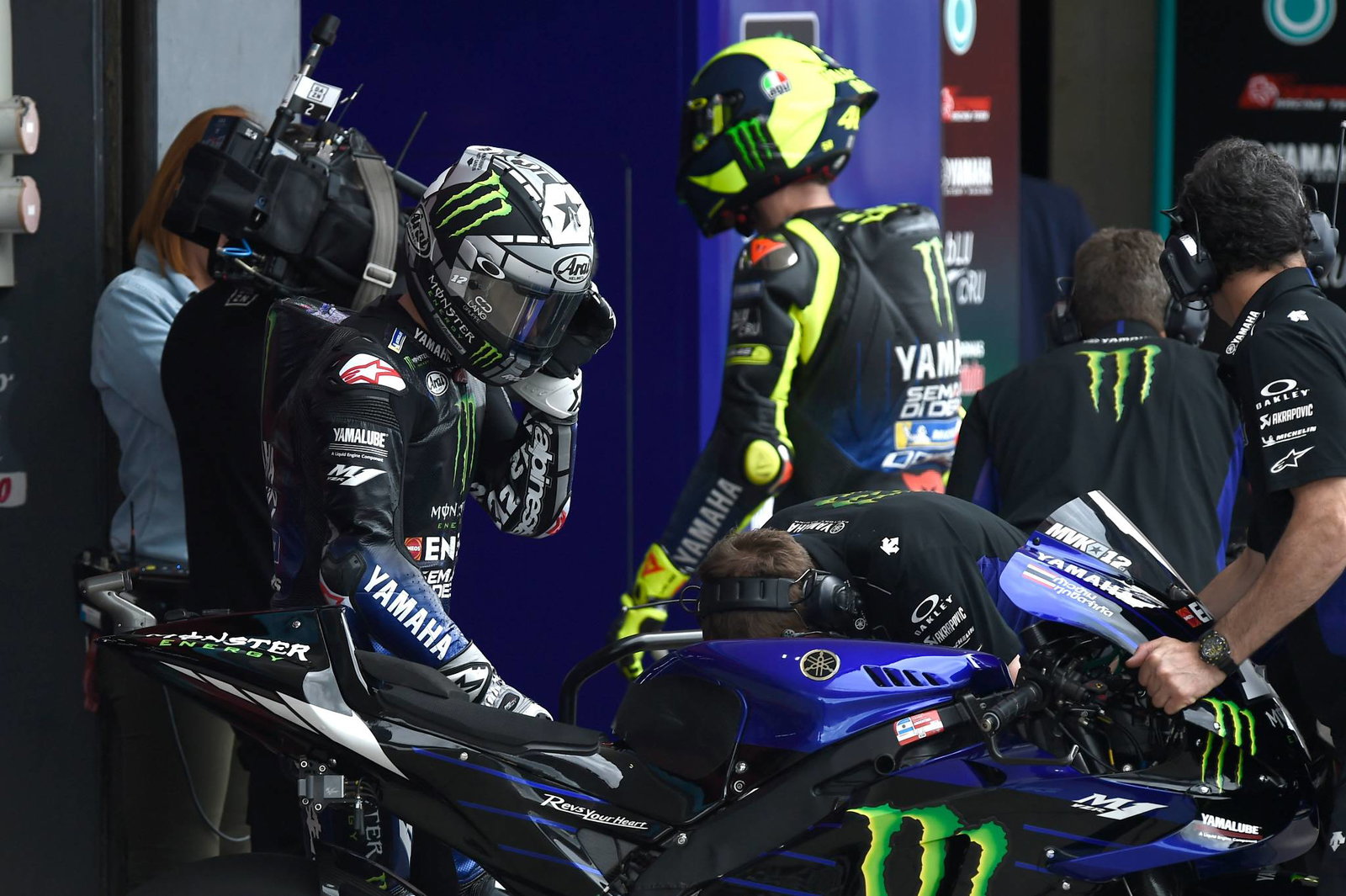 Vinales fastest in wet as conditions confine Rossi to Q1