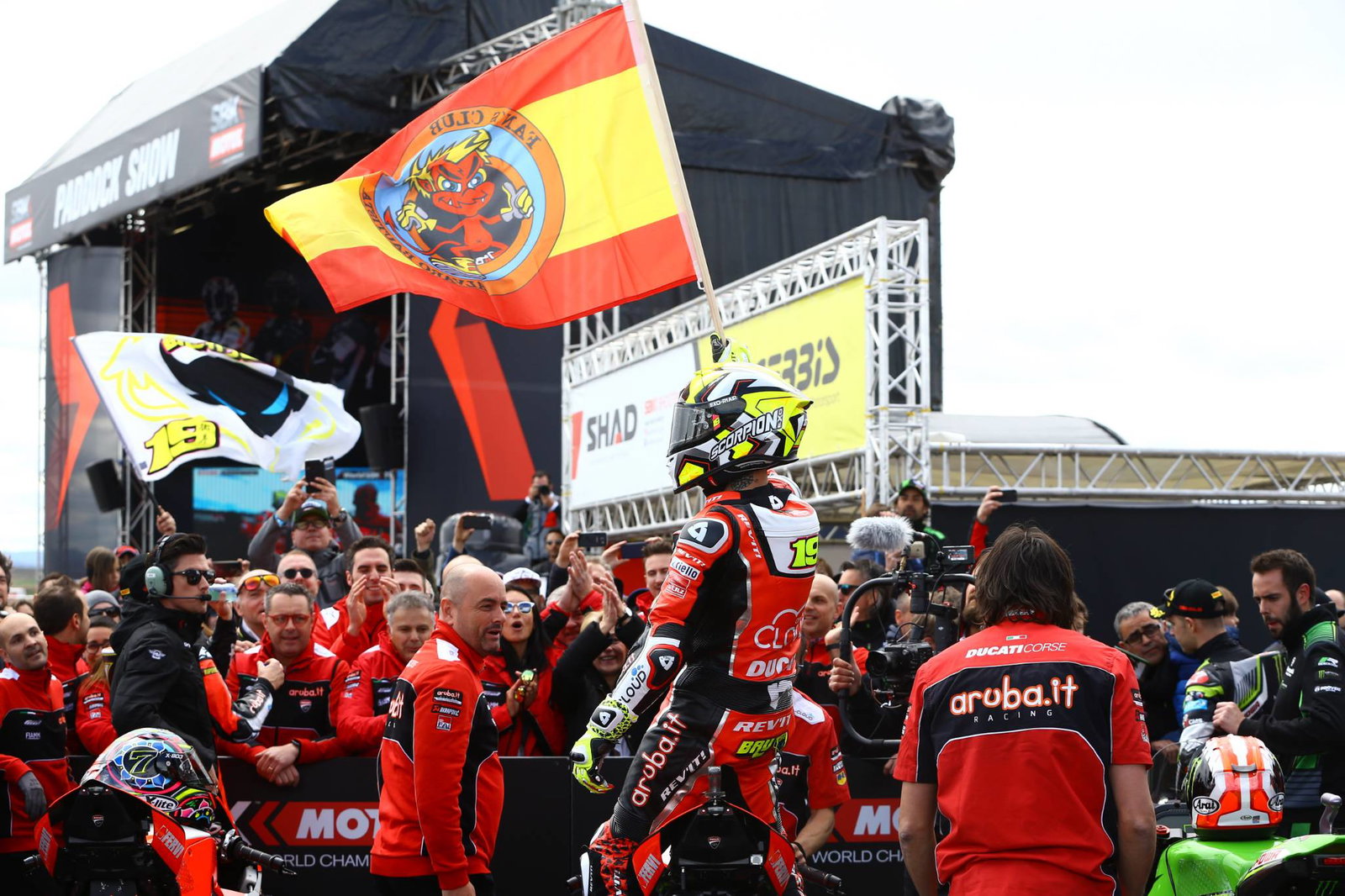 Rea bemused by big gap to Bautista