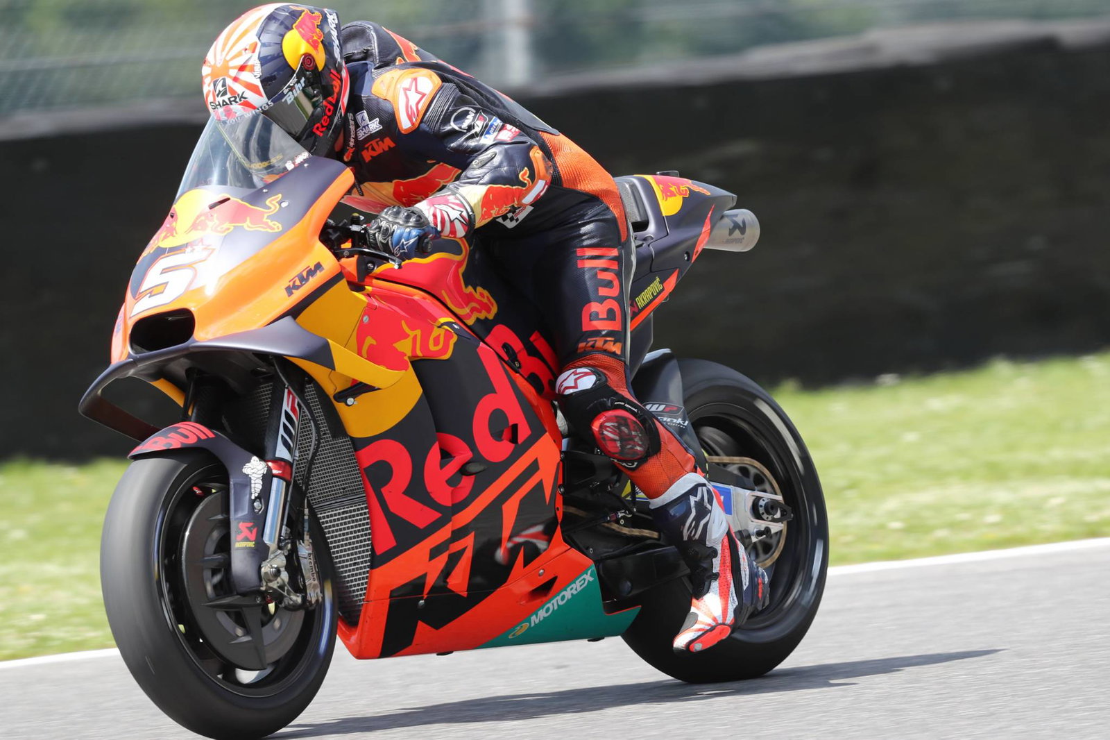 Smith back for Aprilia in Barcelona