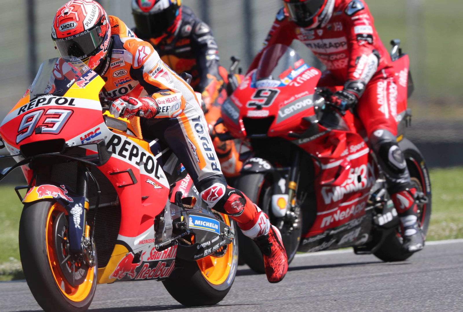 Moto2 Mugello: Schrotter snatches last gasp pole