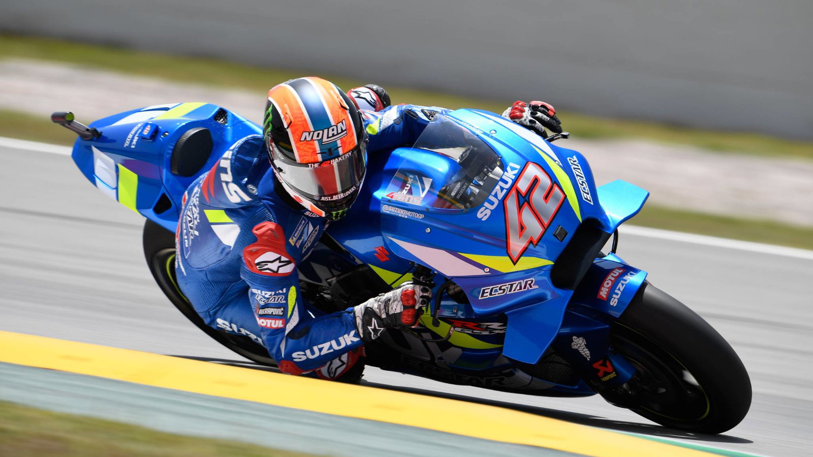 Rins trials new chassis as Suzuki evaluates race debut
