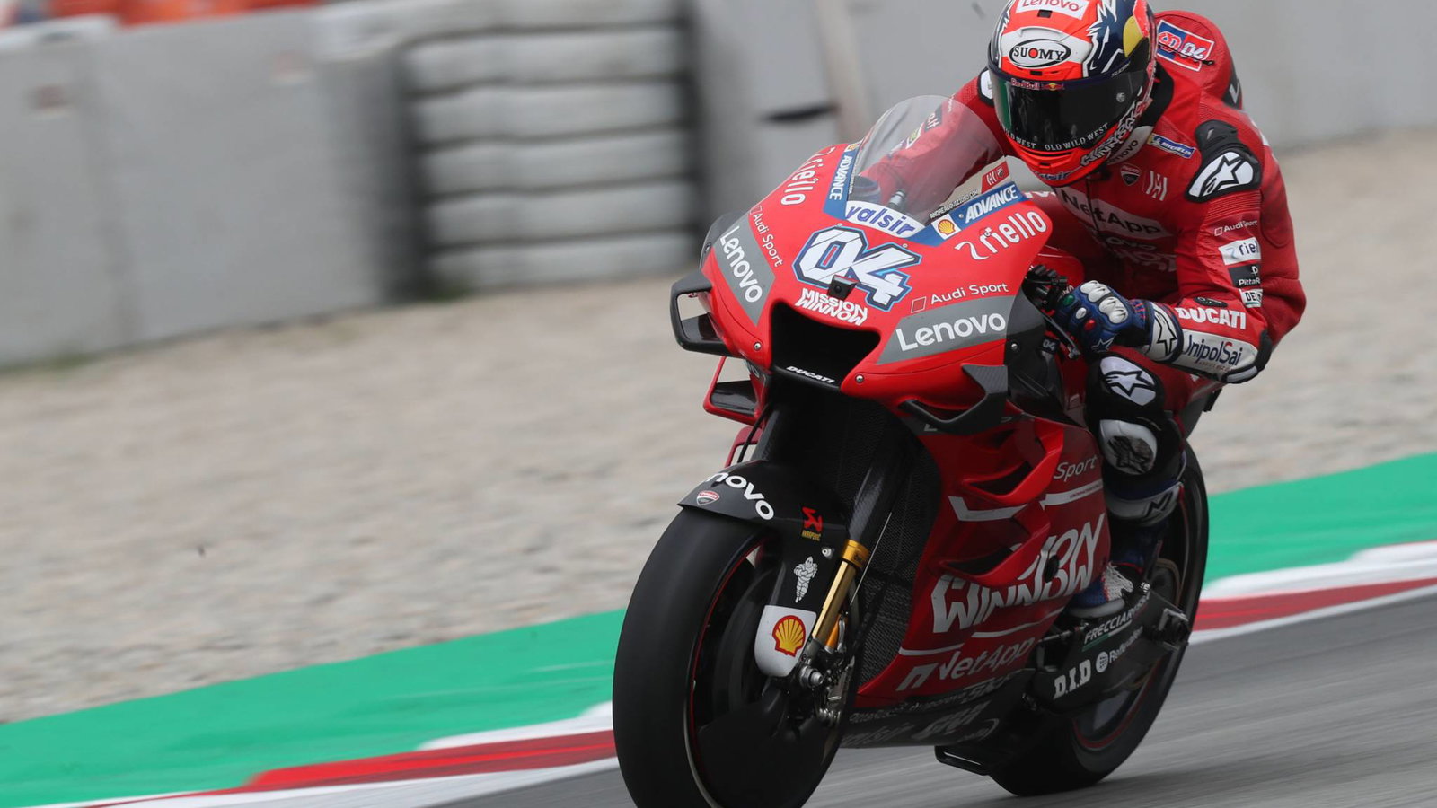 Dovizioso fast out of the box, Petrucci poised