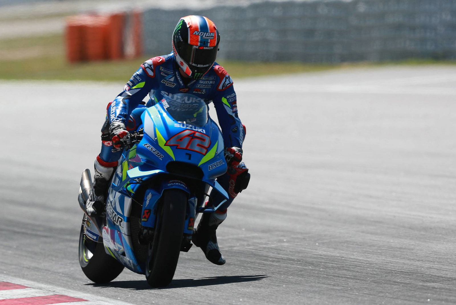 Moto3: McPhee hangs on after last lap highside
