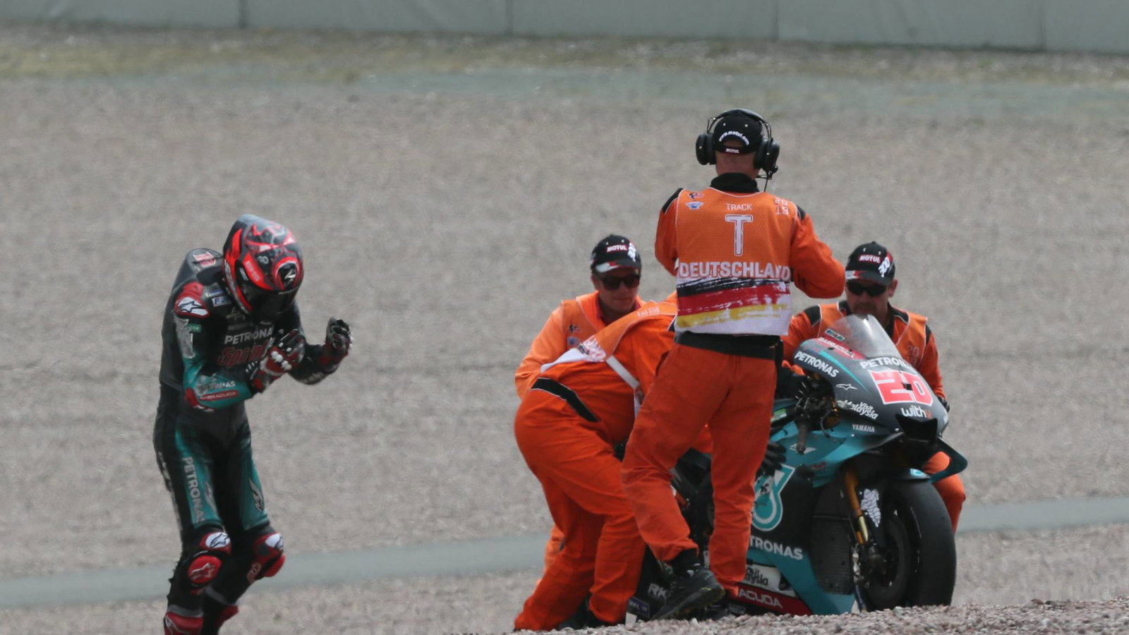 'Don't hesitate' - Quartararo's first race mistake