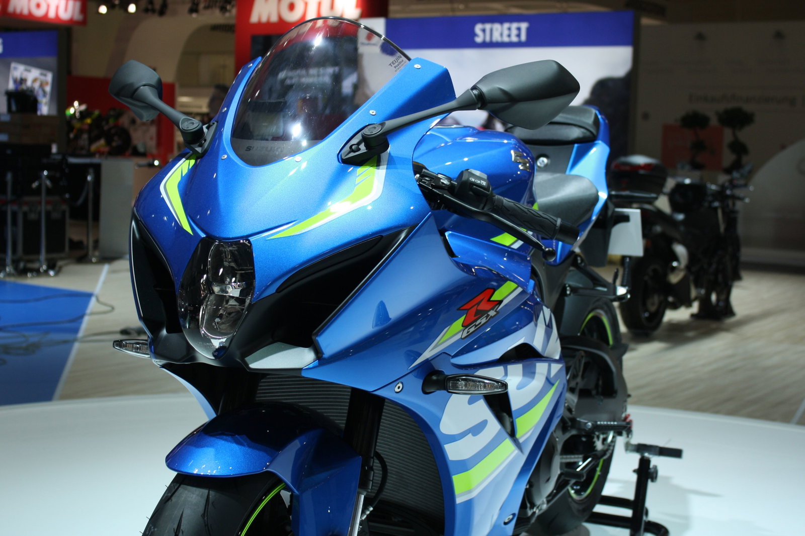 Honda Fireblade SP2 walkaround video
