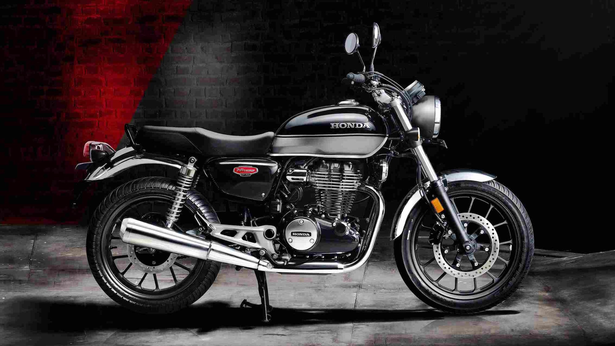 Honda GB350 - aka the H'ness - makes Japanese bow. We tap our