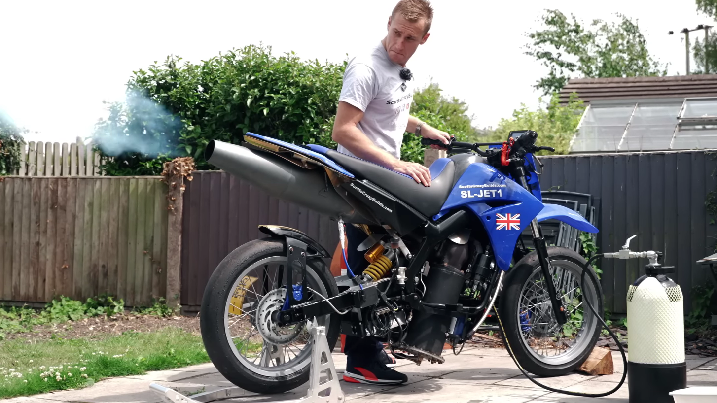 Jet-powered dirt bike. - 999lazer/YouTube