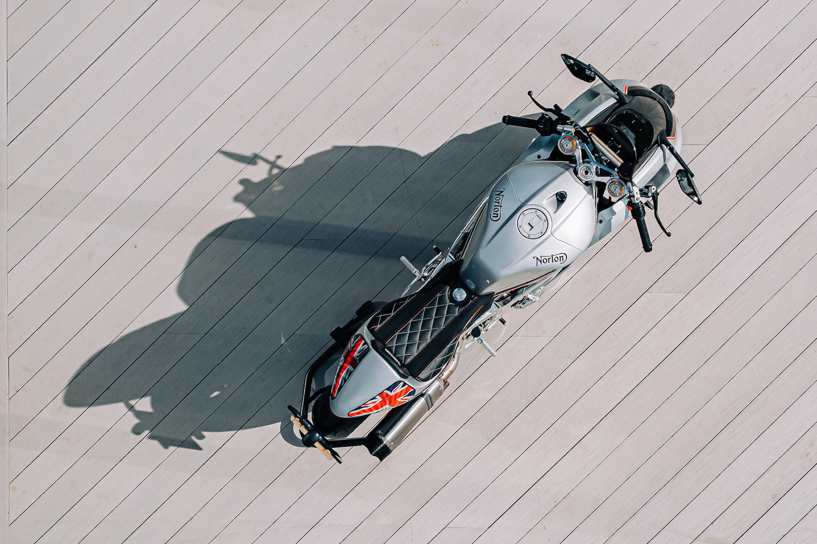 Norton V4SV