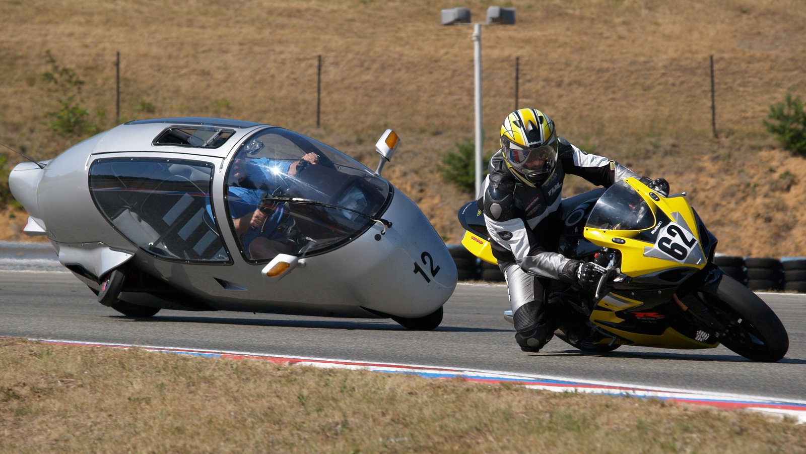 peravescz-monoracer014.jpg