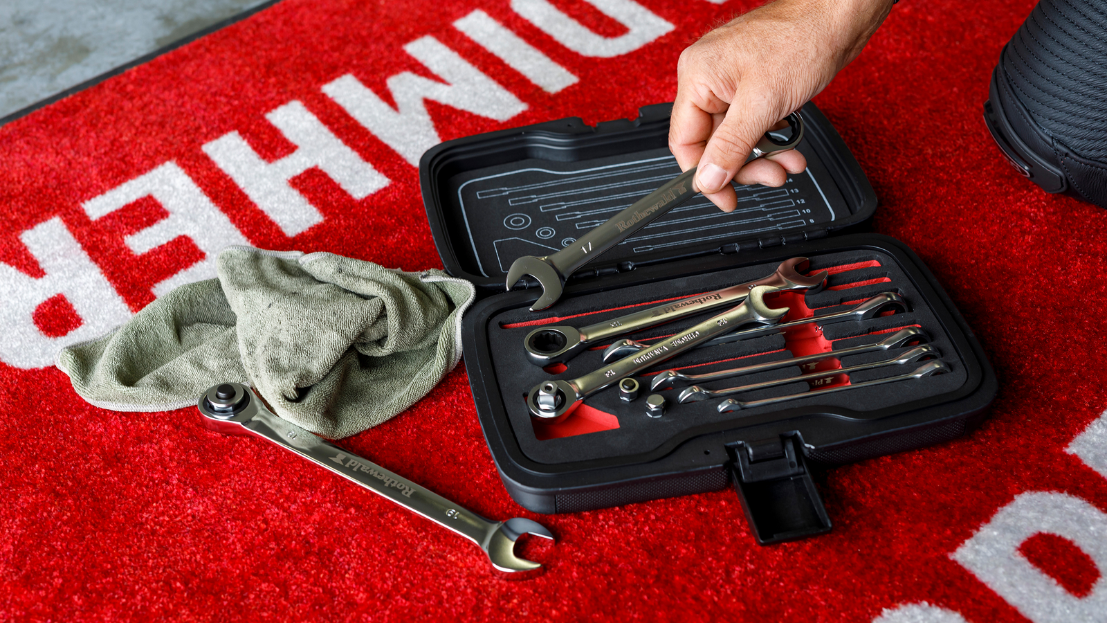 Rothewald ratcheting set. - Louis Moto.