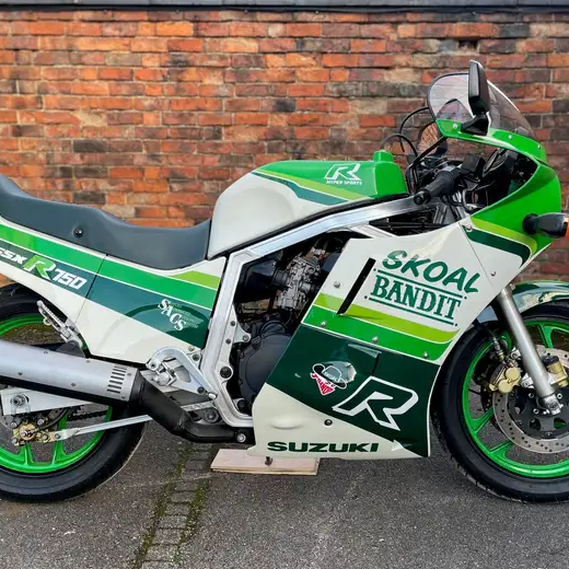 Suzuki GSX-R750 Skoal Bandit. - Iconic Auctioneers