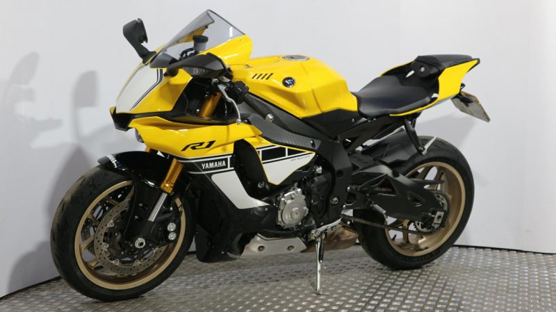 WATCH: Yamaha R3 on-board video