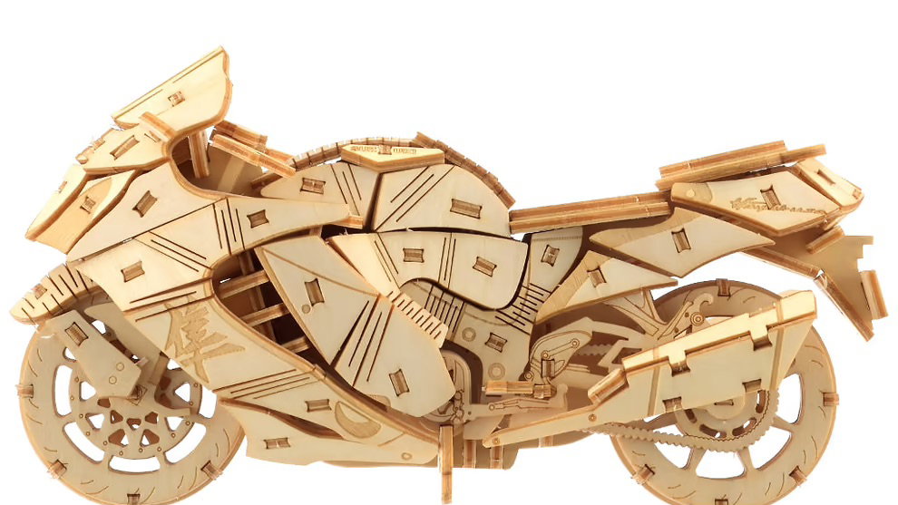 wooden-Hayabusa