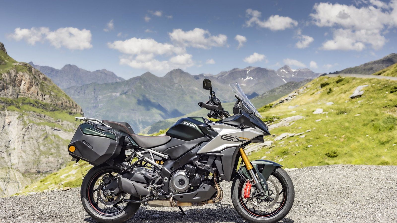 Suzuki GSX S1000 GX - static