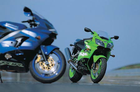 すーと First Ride: 2002 Kawasaki ZX-9R | Visordown