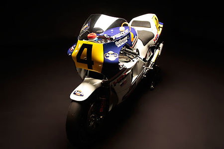 オートバイ・バイク Honda NSR500 GP 1985 Freddie Spencer1/12 Freddie Spencer's '85 Honda NSR500 GP bike gallery | Visordown