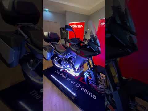 A minute with the 2023 Honda Transalp!