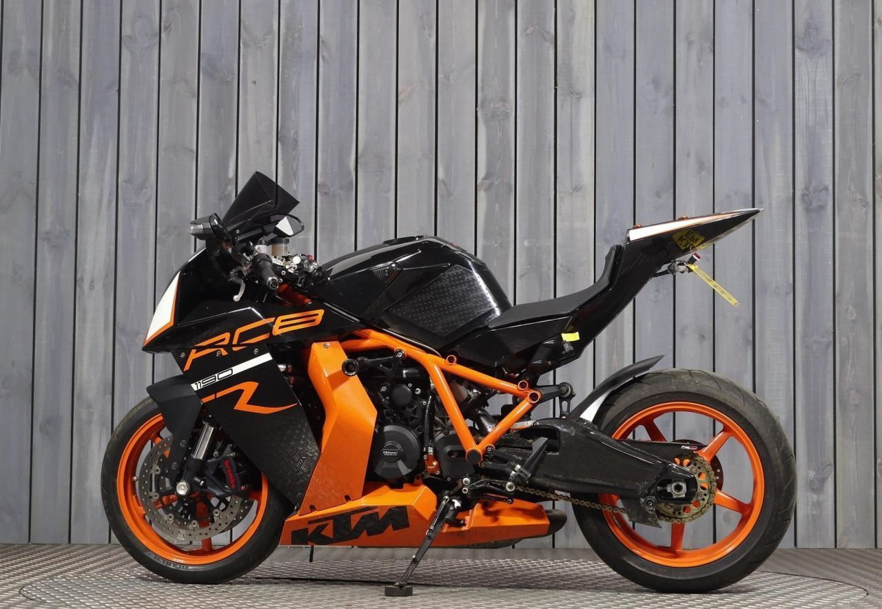 KTM RC8 R. - Superbike Factory