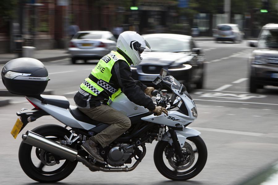Petition started to ban âPoliteâ bike vests