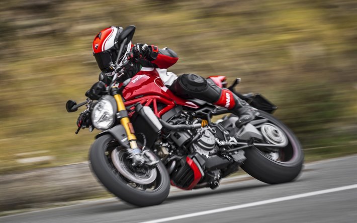 Ducati Monster 1200 S