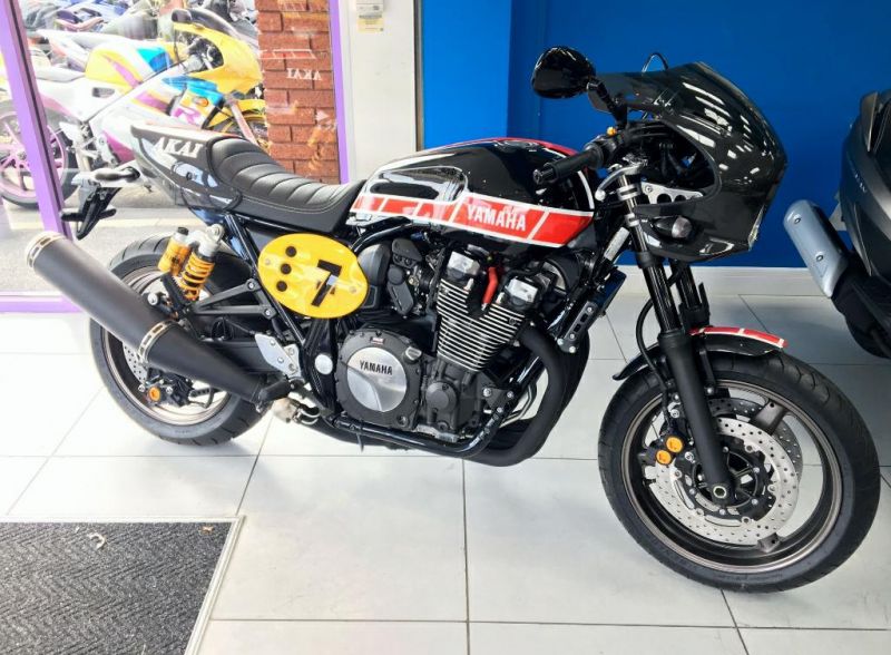ヤマハ　xjr1300 Yamaha XJR1300 1999 Specifications